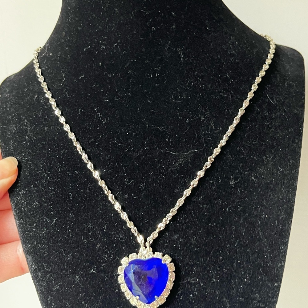 1998 Lindenwold Heart of The Titanic Blue Ocean Glass Heart Necklace w Case - Picture 7 of 14